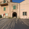 Boragni (Orco-Feglino), entrance to the covered walkway