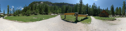 Schoenbergalm, path to Mammuthoehle and Rieseneishoehle