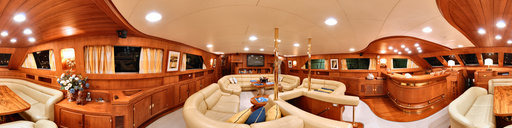 La Numero 1 Uno, Perini Navi - Salon