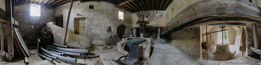 Olive Press In Mallorquin Finca In Puigpunyent