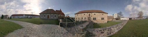 The Second Hand Courtyard