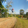 Salto na pista de Bike Park em São Roque