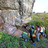 Escalando em boulder entre amigos no Serrano em São Bento do Sapucai SP