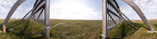 Snow fence on Barter Island (09 July 08 16:53)