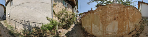 Narrow street in Veliko Tarnovo