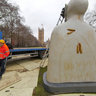 Rivelino displays “Our silences” at theVictoria Tower Gardens in the  British Parliament in London. Panorama by Juan Lamata