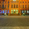 Künstlerhaus mit Installation Das große Leuchten von Stephan Huber